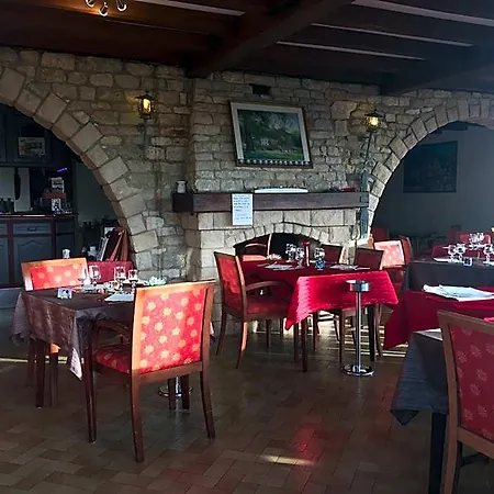Hotell La Table Des Bons Peres Bislée