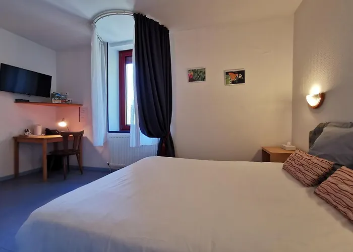 La Table Des Bons Peres Hotel Bislee