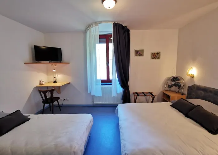 La Table Des Bons Peres Hotel Bislee