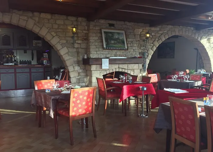 Отель La Table Des Bons Peres 3*