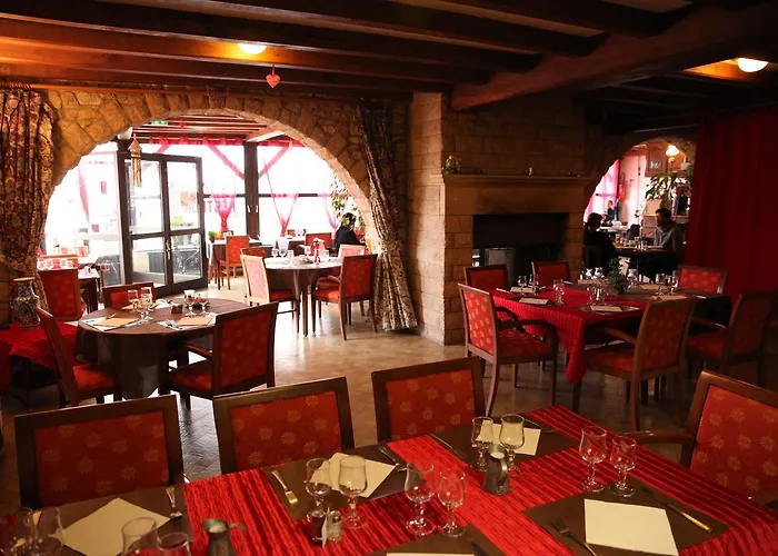 Отель La Table Des Bons Peres 3*